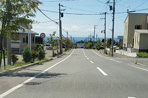 道の駅あぷたに向かう道路の写真